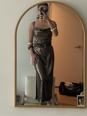 Bebe gold sequin maxi dress with slit, size M Rufus du Sol
